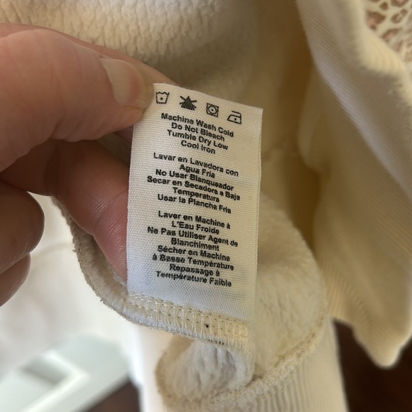 UGG Karoline leopard print robe, cream and tan with cozy Sherpa lining and tie - Picture 7 of 7